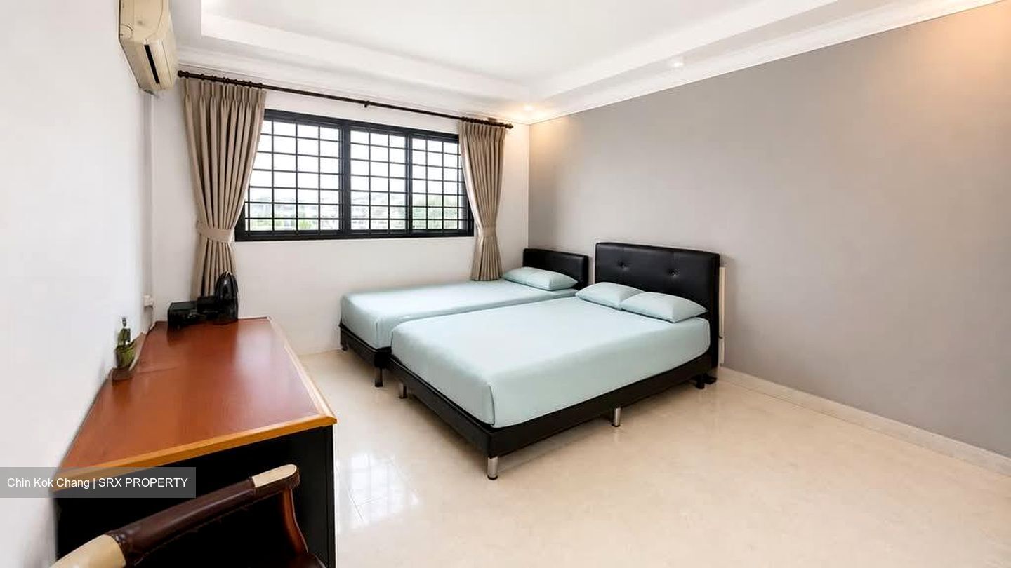 Blk 128 Lorong Ah Soo (Hougang), HDB Executive #575649771